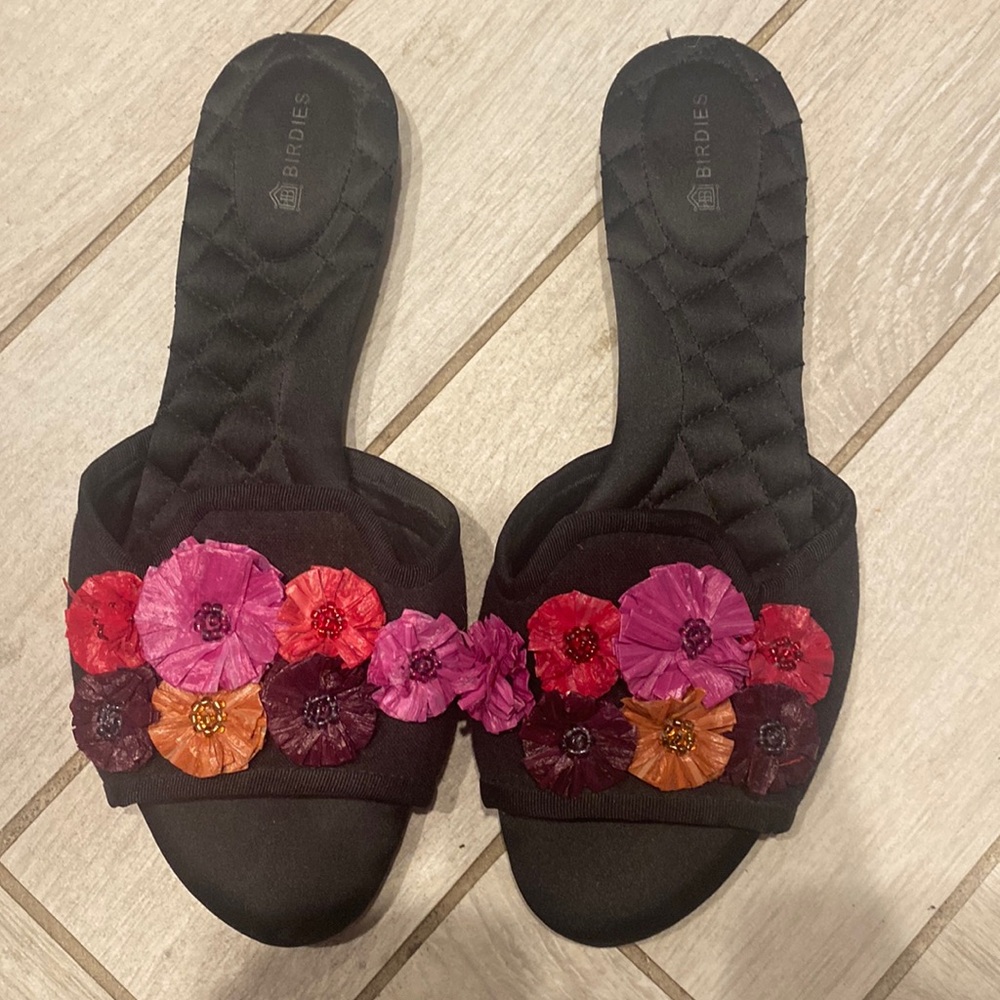 Size 8.5 Birdies Slippers